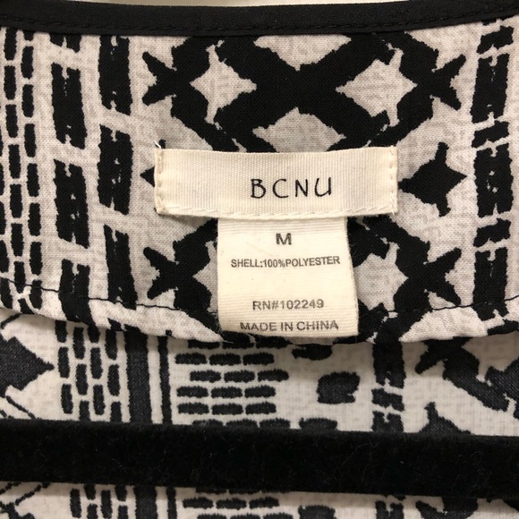 Black and white patterned non rigid blazer - Picture 3 of 4